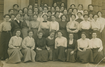 Students at National Methodist Training School in 1912